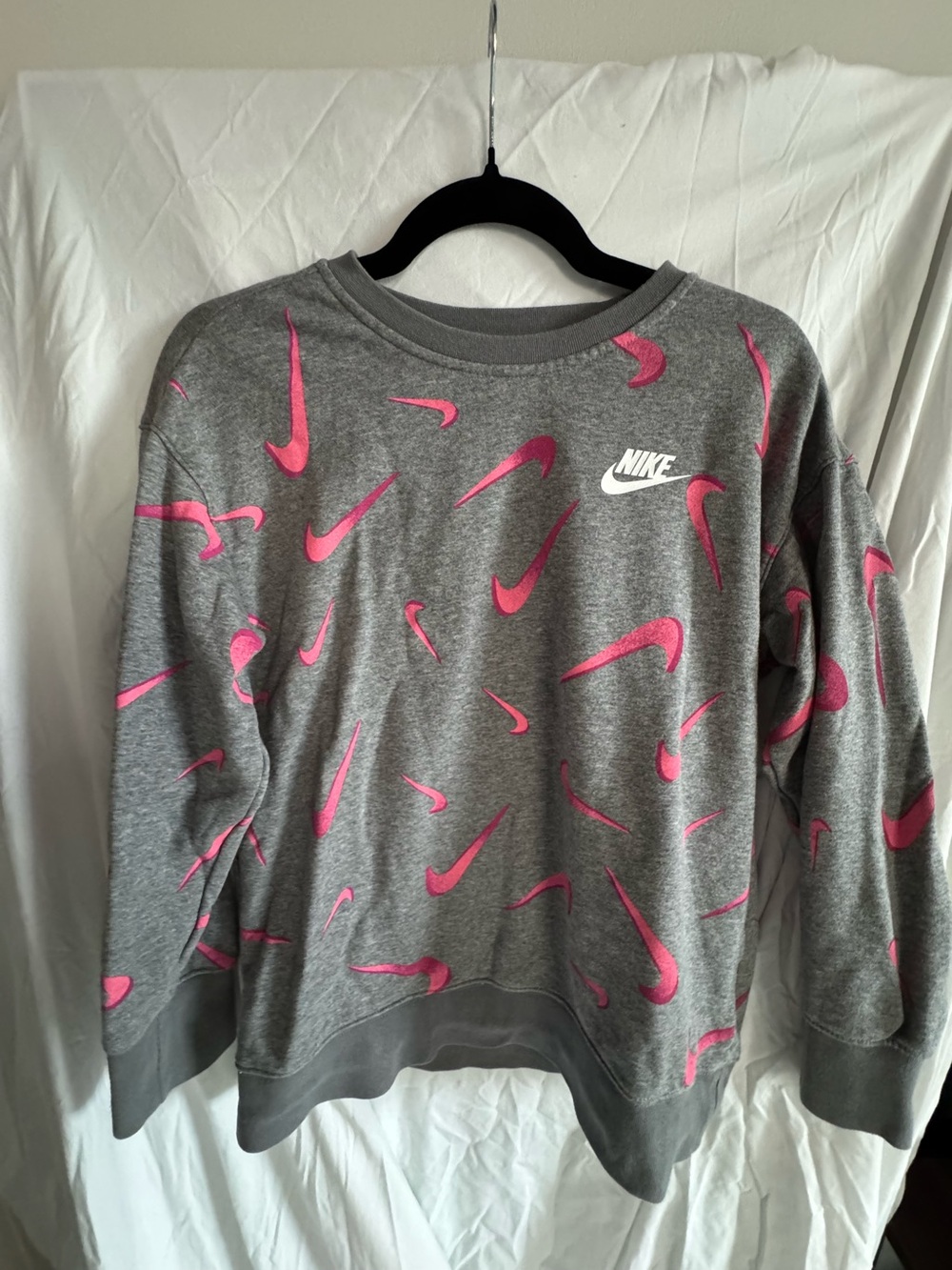 Nike Girls Grey Pink Swoosh Allover Print Crewneck Sweatshirt Youth Size Large